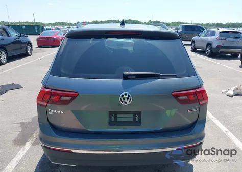 2021 Volkswagen Tiguan 2.0T Se/2.0T Se R-Line Black/2.0T Sel z USA, uszkodzony, nr VIN 3VV2B7AX7MM071952